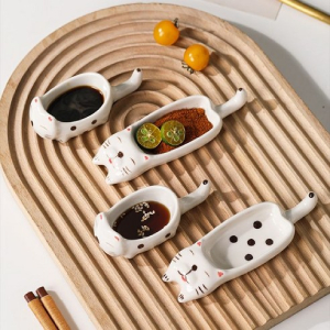 귀여운 고양이 소스볼