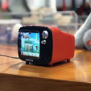 초소형 레트로 3.5인치 모니터